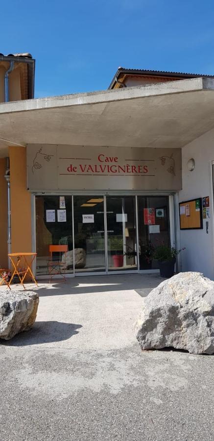 Holiday home Lou Camillou *